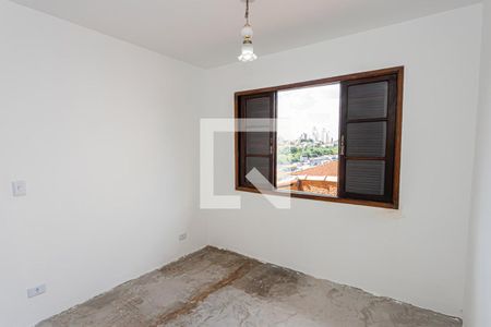 Quarto 1 de casa para alugar com 2 quartos, 130m² em Piqueri, São Paulo