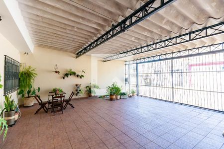 Casa à venda com 280m², 3 quartos e 2 vagasGaragem