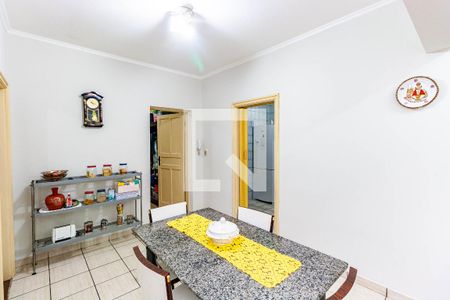 Casa à venda com 280m², 3 quartos e 2 vagasHall