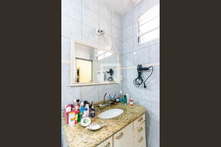 Casa à venda com 280m², 3 quartos e 2 vagasBanheiro da Suíte