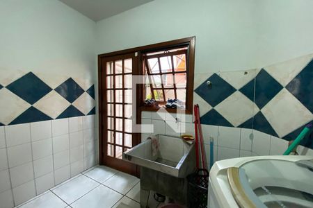 Casa à venda com 230m², 5 quartos e 4 vagasLavanderia