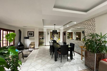 Casa à venda com 230m², 5 quartos e 4 vagasSala de Jantar 2