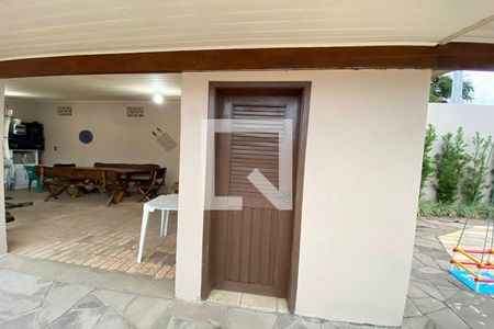 Casa à venda com 230m², 5 quartos e 4 vagasBanheiro Externo