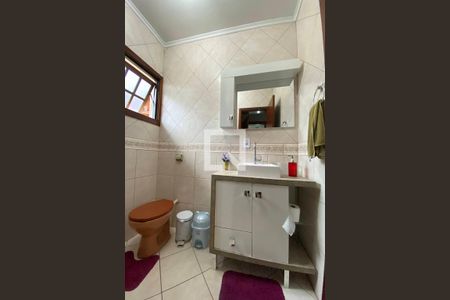 Casa à venda com 230m², 5 quartos e 4 vagasBanheiro 2