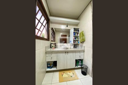 Casa à venda com 230m², 5 quartos e 4 vagasBanheiro do Quarto 1 - Suíte