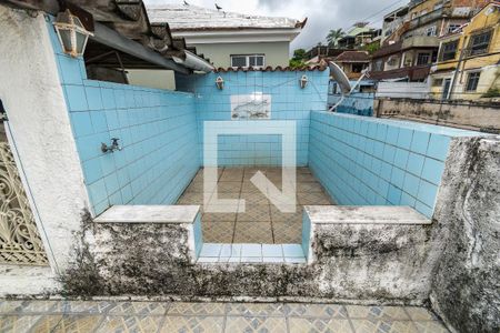 Apartamento à venda com 120m², 2 quartos e 2 vagas Apartamento à venda com 120m², 2 quartos e 2 vagasTerraço - Piscina desativada