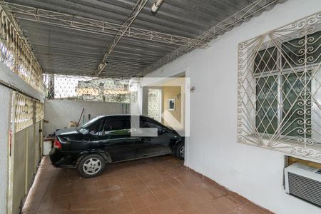 Apartamento à venda com 120m², 2 quartos e 2 vagas Apartamento à venda com 120m², 2 quartos e 2 vagasVaranda e Garagem
