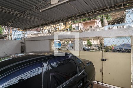 Apartamento à venda com 120m², 2 quartos e 2 vagas Apartamento à venda com 120m², 2 quartos e 2 vagasVaranda e Garagem