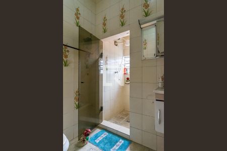 Apartamento à venda com 120m², 2 quartos e 2 vagas Apartamento à venda com 120m², 2 quartos e 2 vagasBanheiro