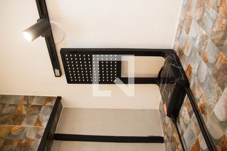 Chuveiro de kitnet/studio para alugar com 1 quarto, 37m² em Centro Histórico de São Paulo, São Paulo