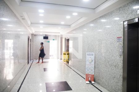 Studio para alugar com 37m², 1 quarto e sem vaga Studio para alugar com 37m², 1 quarto e sem vagaHall de Entrada