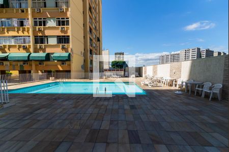 Apartamento à venda com 110m², 2 quartos e 1 vaga Apartamento à venda com 110m², 2 quartos e 1 vagaÁrea comum - Piscina