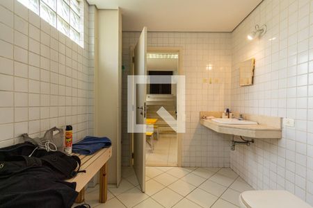 Casa à venda com 775m², 4 quartos e 6 vagasBanheiro 7