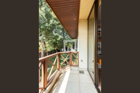 Casa à venda com 775m², 4 quartos e 6 vagasVaranda da Suíte 2