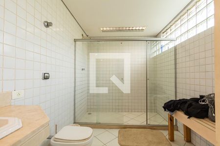 Casa à venda com 775m², 4 quartos e 6 vagasBanheiro 7