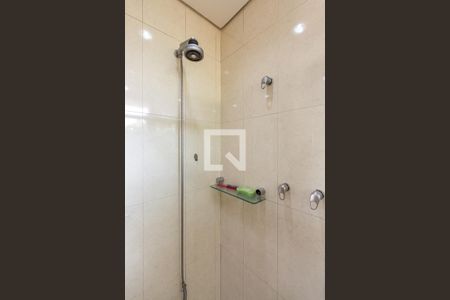 Casa à venda com 775m², 4 quartos e 6 vagasBanheiro da Suíte 1