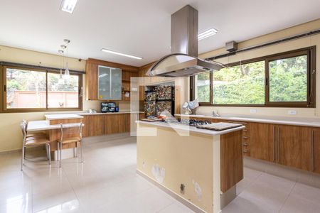 Casa à venda com 775m², 4 quartos e 6 vagasCozinha