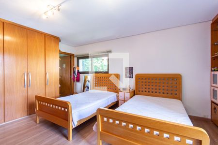 Casa à venda com 775m², 4 quartos e 6 vagasSuíte 1