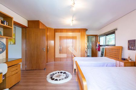 Casa à venda com 775m², 4 quartos e 6 vagasSuíte 1