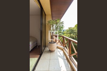 Casa à venda com 775m², 4 quartos e 6 vagasVaranda da Suíte 2