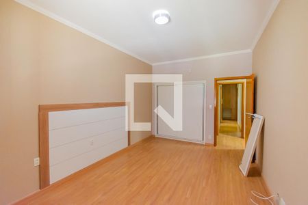 Casa à venda com 170m², 4 quartos e 3 vagasQuarto 2 - Suíte