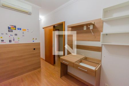 Casa à venda com 170m², 4 quartos e 3 vagasQuarto 2 - Suíte
