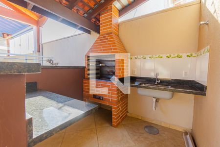 Casa à venda com 170m², 4 quartos e 3 vagasChurrasqueira