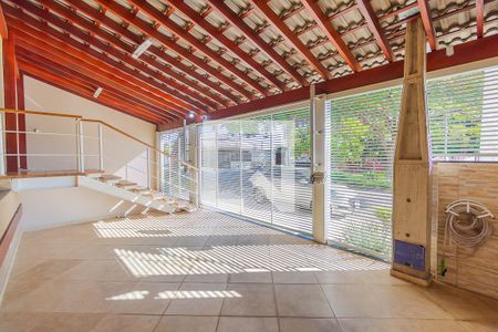 Casa à venda com 170m², 4 quartos e 3 vagasQuintal