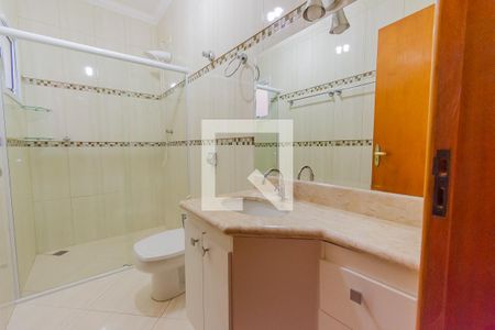 Casa à venda com 170m², 4 quartos e 3 vagasBanheiro da Suíte 2