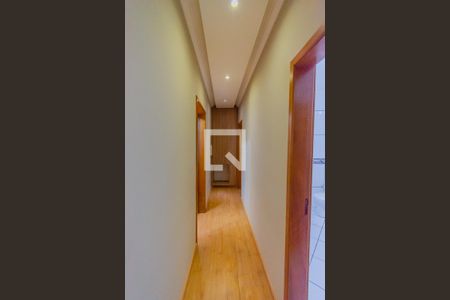 Casa à venda com 170m², 4 quartos e 3 vagasCorredor