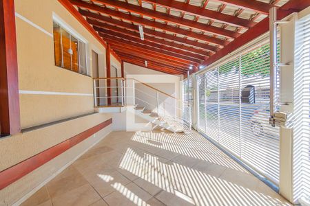 Casa à venda com 170m², 4 quartos e 3 vagasQuintal