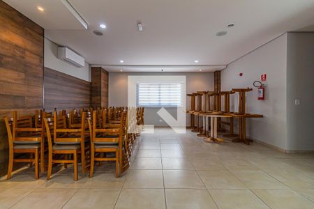 Apartamento para alugar com 49m², 2 quartos e 1 vagaÁrea comum - Salão de Festas