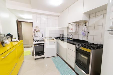 Cozinha de apartamento à venda com 1 quarto, 36m² em Riacho Fundo I, Brasília