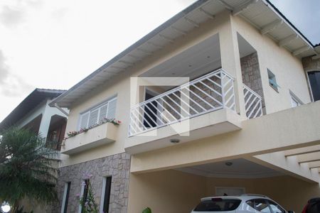 Casa à venda com 365m², 4 quartos e 4 vagasquintal frente