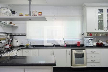 Casa à venda com 365m², 4 quartos e 4 vagascozinha