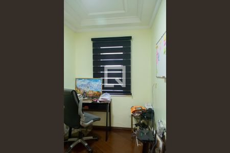 Casa à venda com 365m², 4 quartos e 4 vagasEscritório