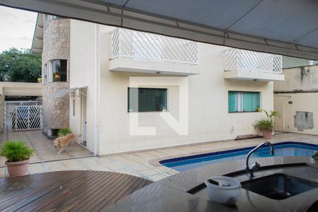 Casa à venda com 365m², 4 quartos e 4 vagaschurrasqueira