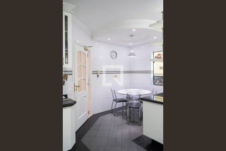 Casa à venda com 365m², 4 quartos e 4 vagascozinha