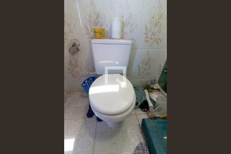 Apartamento para alugar com 90m², 2 quartos e sem vagaDetalhe Banheiro Social