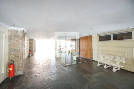 Apartamento à venda com 78m², 2 quartos e 1 vaga Apartamento à venda com 78m², 2 quartos e 1 vagaHall social