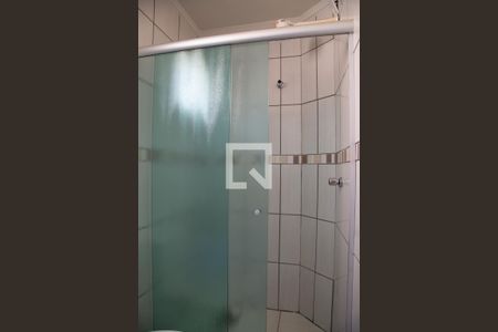 Banheiro social de apartamento para alugar com 2 quartos, 58m² em Jardim Botânico, Ribeirão Preto