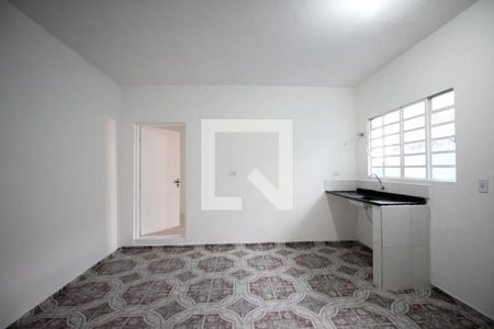 Cozinha de casa para alugar com 1 quarto, 80m² em Vila Jacuí, São Paulo