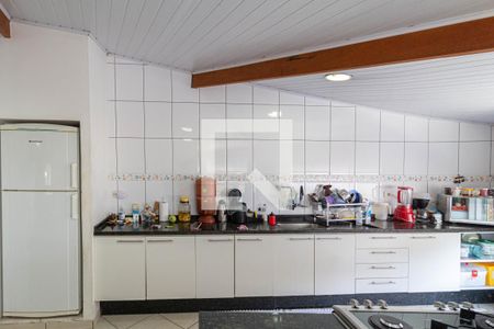 Casa à venda com 180m², 3 quartos e 4 vagas Casa à venda com 180m², 3 quartos e 4 vagasCozinha