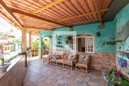 Casa à venda com 180m², 3 quartos e 4 vagas Casa à venda com 180m², 3 quartos e 4 vagasQuintal