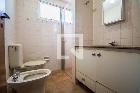 Banheiro da Suíte de apartamento à venda com 1 quarto, 54m² em Vila Itapura, Campinas