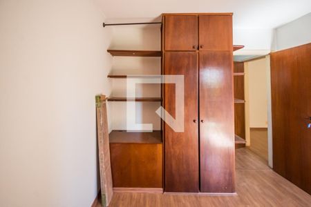 Suíte de apartamento para alugar com 1 quarto, 54m² em Vila Itapura, Campinas
