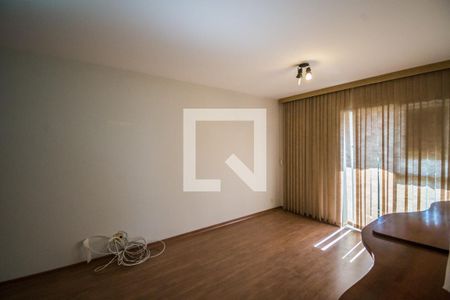 Sala de apartamento à venda com 1 quarto, 54m² em Vila Itapura, Campinas