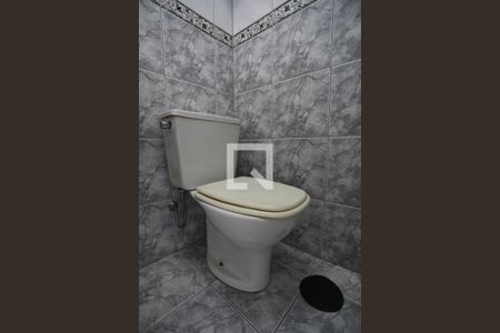 Apartamento à venda com 70m², 3 quartos e 1 vaga Apartamento à venda com 70m², 3 quartos e 1 vagaBanheiro