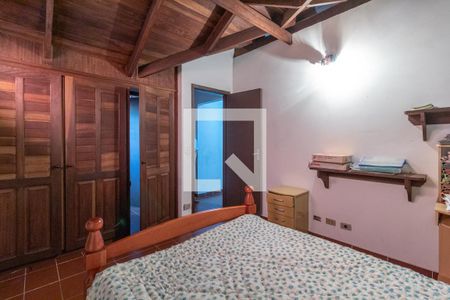 Casa à venda com 350m², 5 quartos e 4 vagas Casa à venda com 350m², 5 quartos e 4 vagasQuarto 1 - suíte