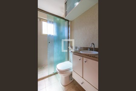 Apartamento à venda com 100m², 3 quartos e 2 vagas Apartamento à venda com 100m², 3 quartos e 2 vagasBanheiro da Suíte